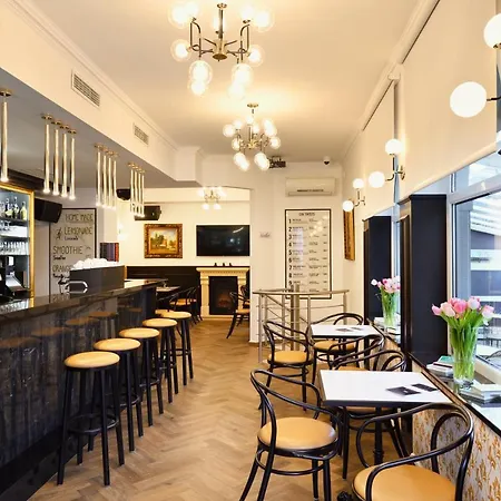 Pavlovski * Μπλεντ