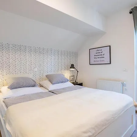 Appartement Pavlovski *