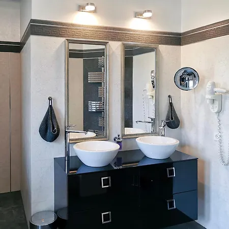 アパート Pavlovski