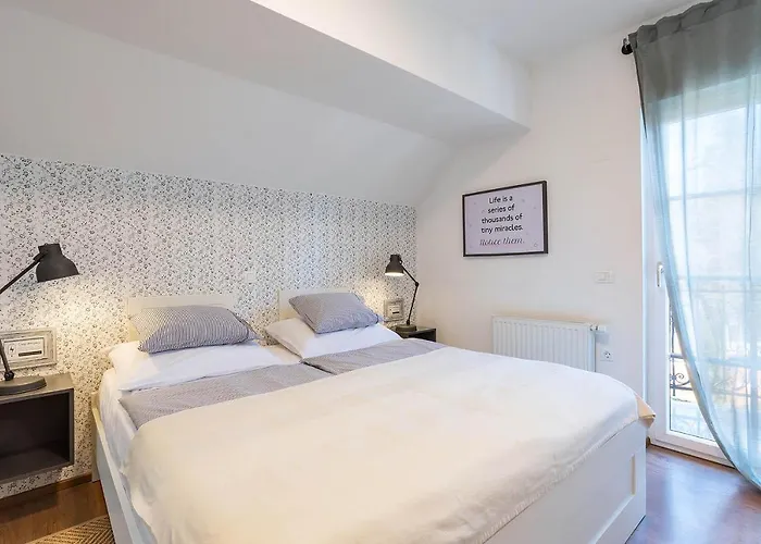 Apartment Pavlovski *